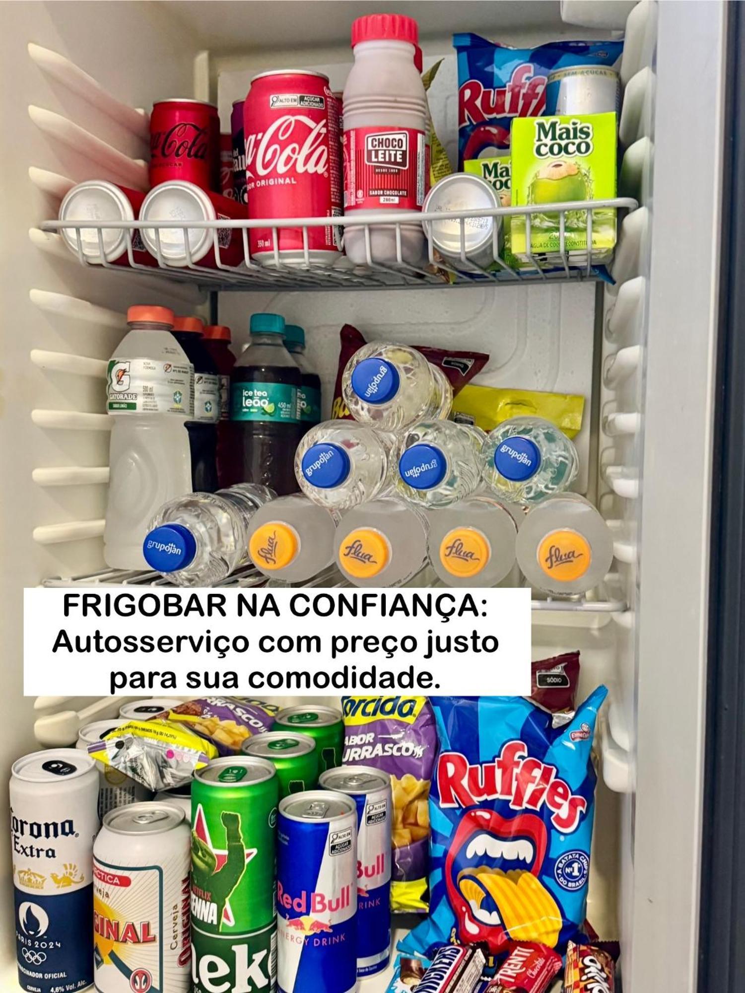 Habitación en casa particular Com Tv, Ar Quente-frio E Sacada Em Casa Com Jardim Florianópolis